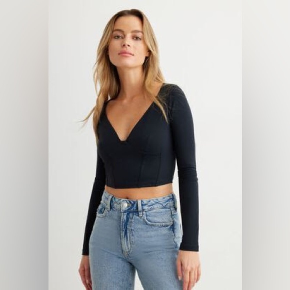 Dynamite sculpt top